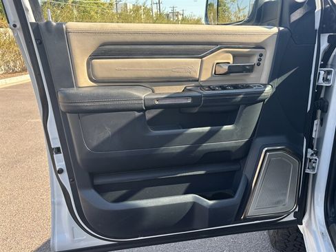 Used 2019 RAM 2500 Limited AWD/4WD image 9