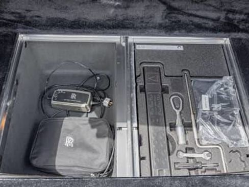 Used 2014 Rolls-Royce Phantom Drophead Coupe image 87