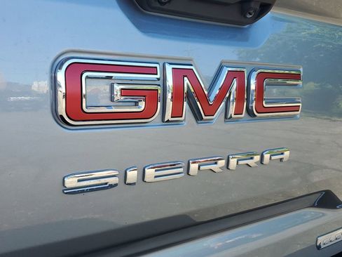 Used 2023 GMC Sierra 1500 Elevation AWD/4WD image 8