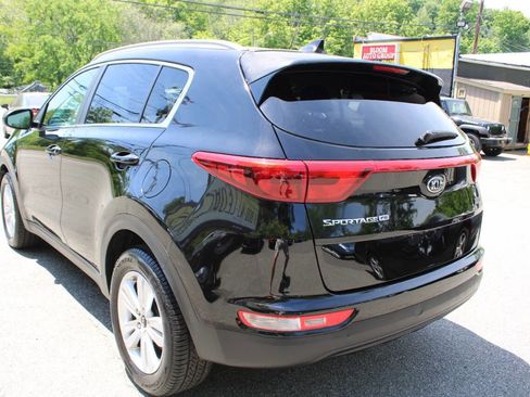 Used 2017 Kia Sportage LX w/ LX Popular Package FWD image 10