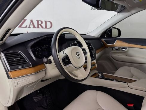 Used 2021 Volvo XC90 T8 Inscription Expression w/ Protection Package Premier AWD/4WD image 11