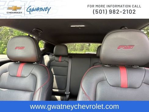 Used 2025 Chevrolet Trax RS w/ Driver Confidence Package FWD image 26
