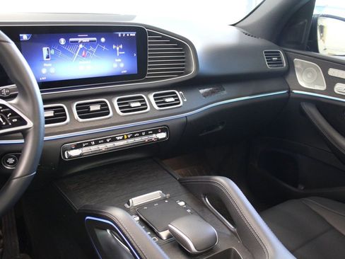 Used 2025 Mercedes-Benz GLE 350 4MATIC image 23
