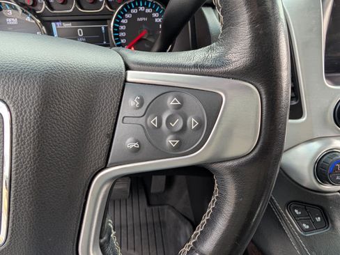 Used 2019 GMC Yukon XL SLT image 24