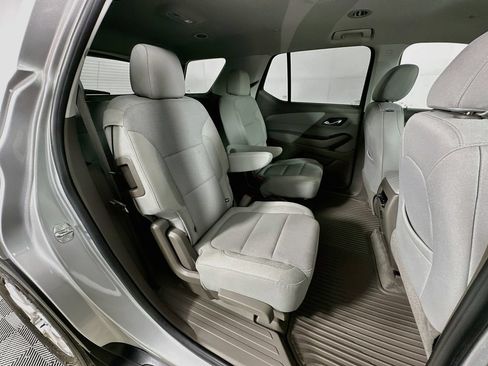 Used 2019 Chevrolet Traverse LT FWD image 34
