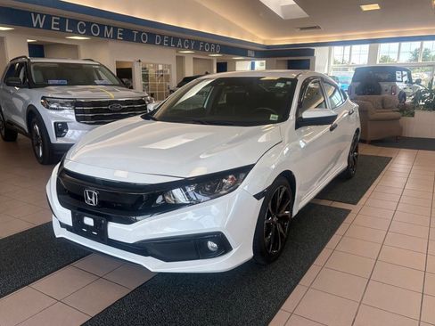 Used 2019 Honda Civic Sport image 1