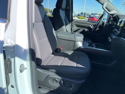 Used 2026 GMC Sierra 3500 SLT w/ SLT Convenience Package AWD/4WD image 18