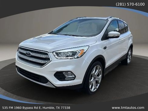 Used 2017 Ford Escape Titanium AWD/4WD image 2