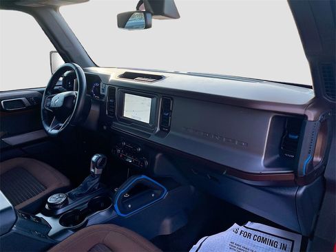 Used 2022 Ford Bronco Outer Banks image 28
