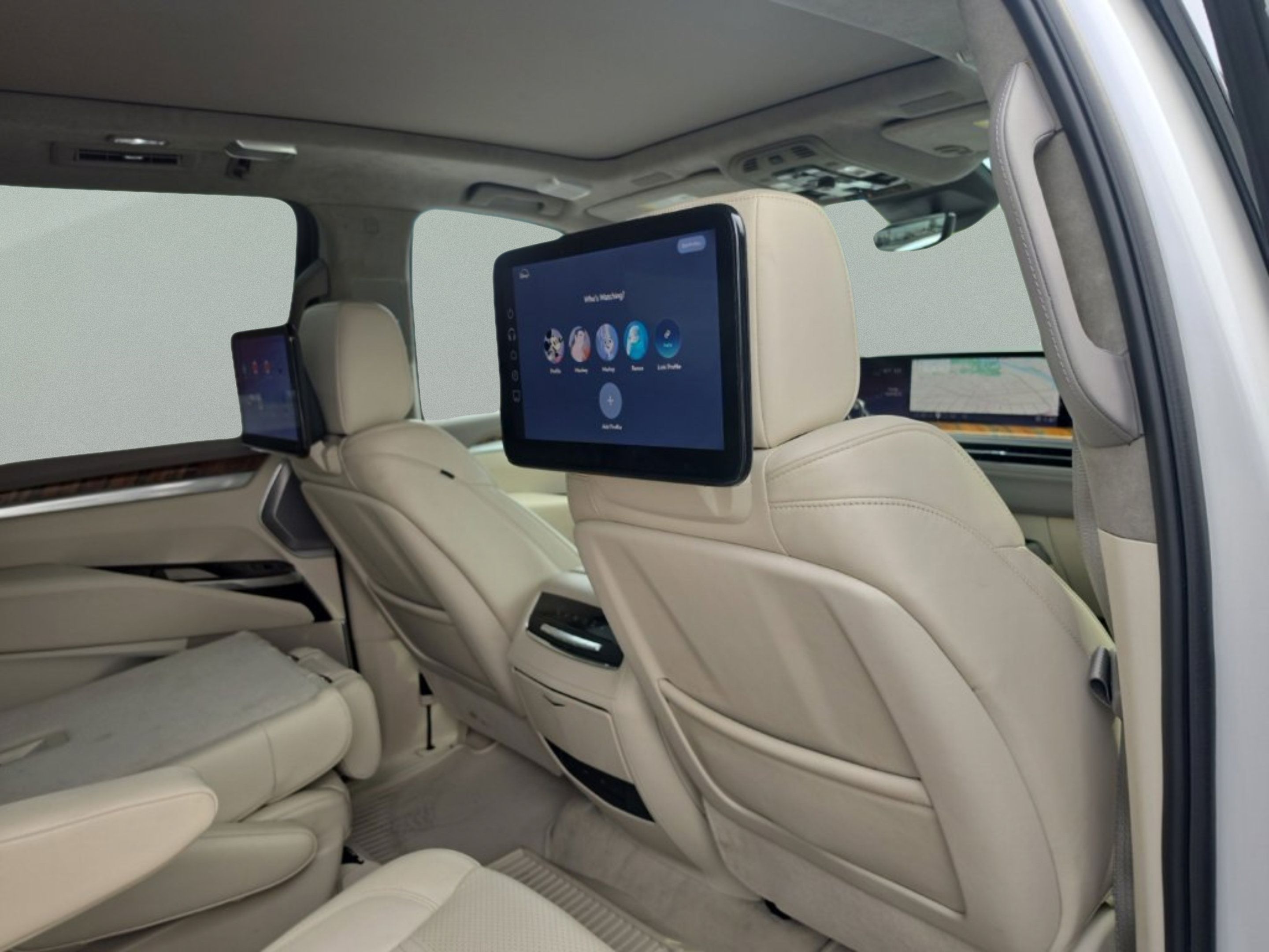 Used 2025 Cadillac Escalade ESV Sport Platinum AWD/4WD image 32