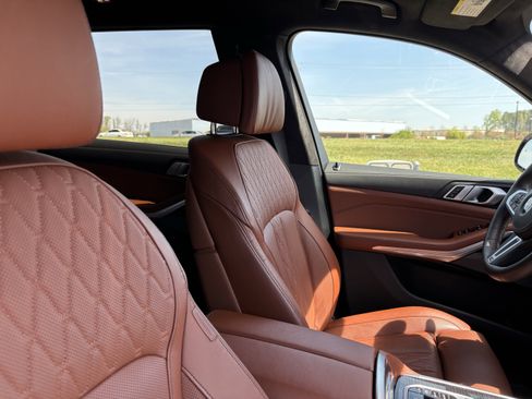 Certified 2026 BMW X7 M60i AWD/4WD image 35