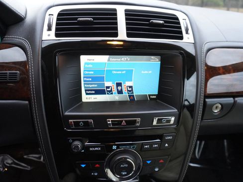 Used 2012 Jaguar XKR R image 15