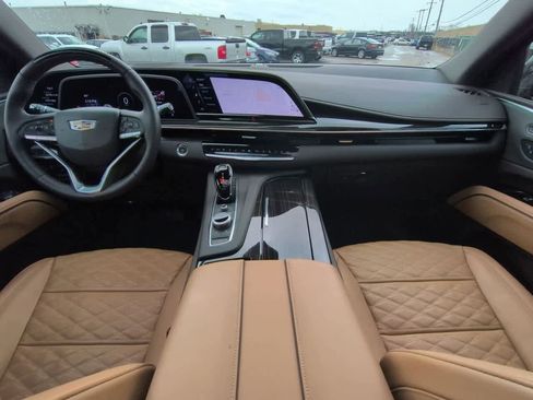 Used 2024 Cadillac Escalade Sport w/ LPO, ONYX Package image 15