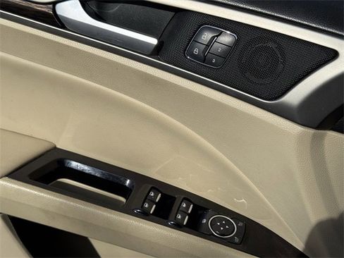 Used 2013 Ford Fusion SE image 23