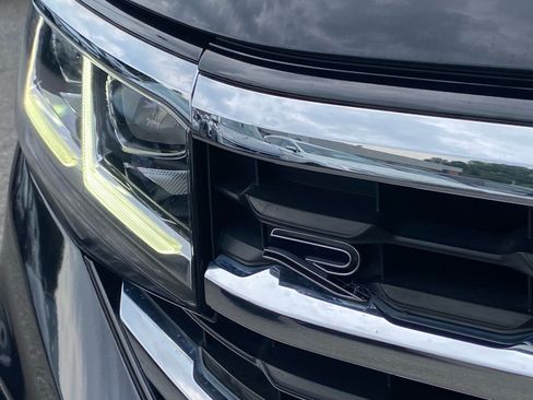Used 2022 Volkswagen Atlas SEL R-Line AWD/4WD image 4
