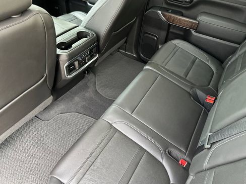 Used 2020 GMC Sierra 2500 Denali w/ Denali Ultimate Package image 12