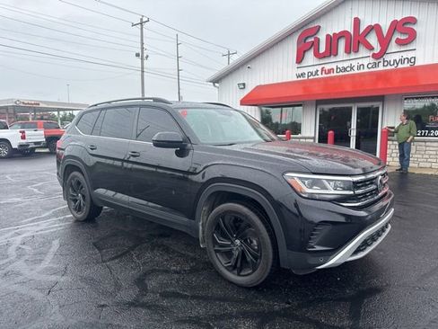 Used 2022 Volkswagen Atlas SE AWD/4WD image 1