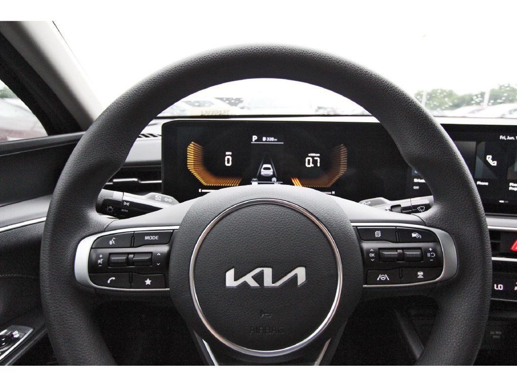 New 2026 Kia K5 LXS FWD image 12