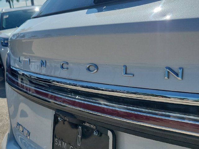 Certified 2020 Lincoln Nautilus Reserve FWD image 8