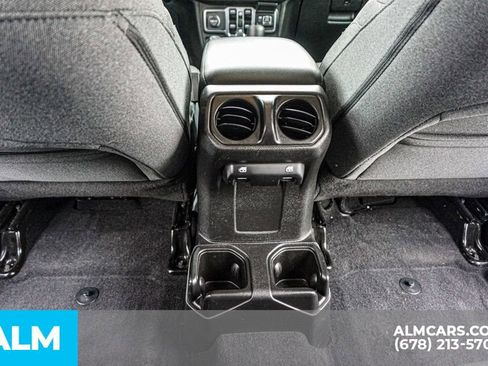 Used 2025 Jeep Wrangler Unlimited Sport AWD/4WD image 32