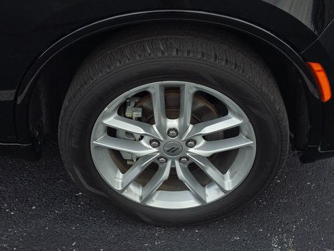 Used 2024 Dodge Durango GT RWD image 9