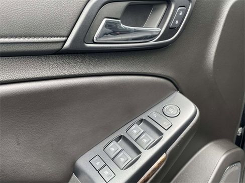Used 2019 Chevrolet Tahoe LS image 18