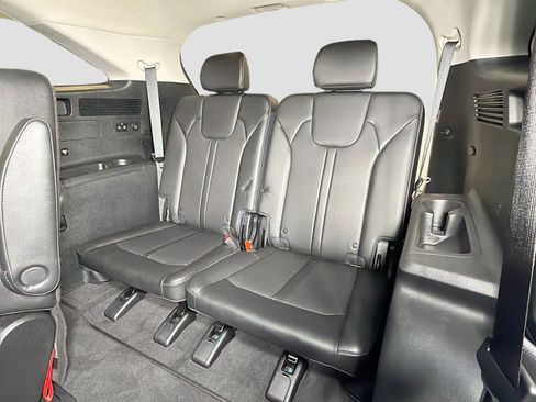 Used 2023 Kia Sorento SX image 31