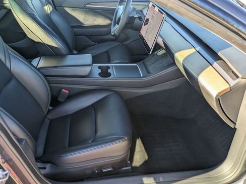 Used 2021 Tesla Model 3 Standard Range Plus image 28