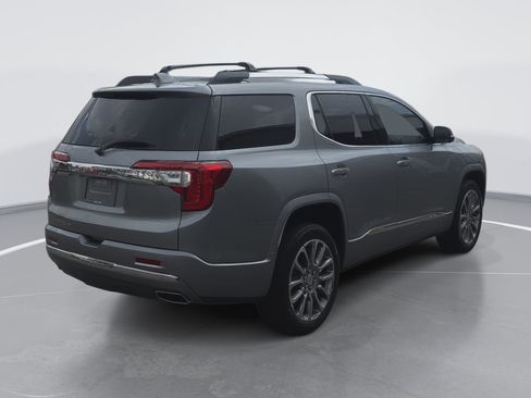 Used 2023 GMC Acadia Denali w/ Denali Ultimate Package FWD image 3