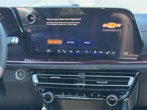 New 2026 Chevrolet Traverse RS AWD/4WD image 10