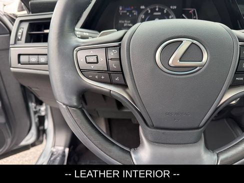 Used 2024 Lexus ES 350 Ultra Luxury w/ Accessory Package (Z2) FWD image 11