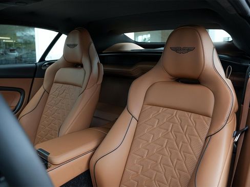 New 2026 Aston Martin Vanquish Convertible image 21