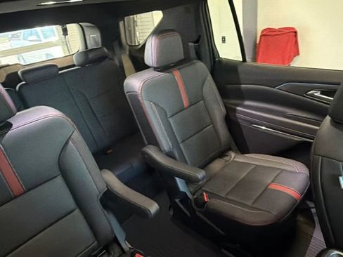 Used 2026 Chevrolet Traverse RS w/ LPO, Floor Liner Package AWD/4WD image 46