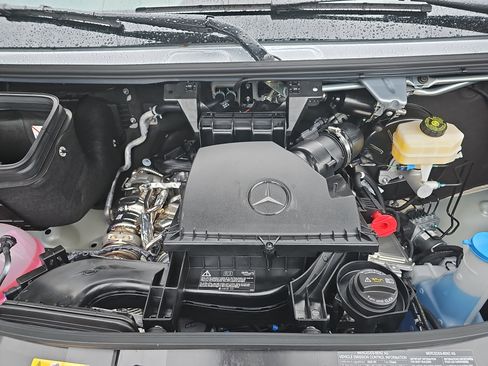 New 2025 Mercedes-Benz Sprinter 2500 image 31