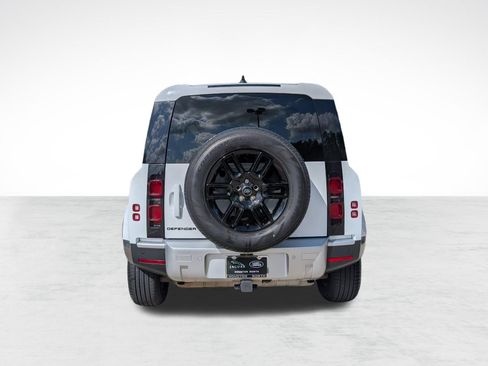 Used 2024 Land Rover Defender 110 S AWD/4WD image 10