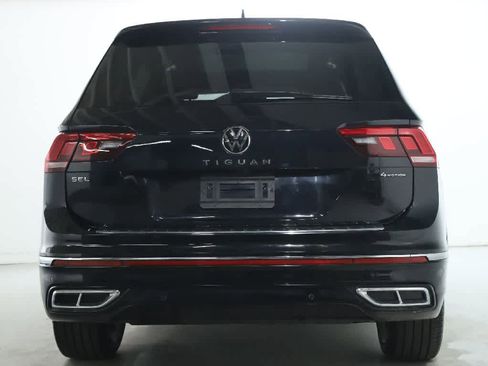Certified 2022 Volkswagen Tiguan SEL R-Line image 45