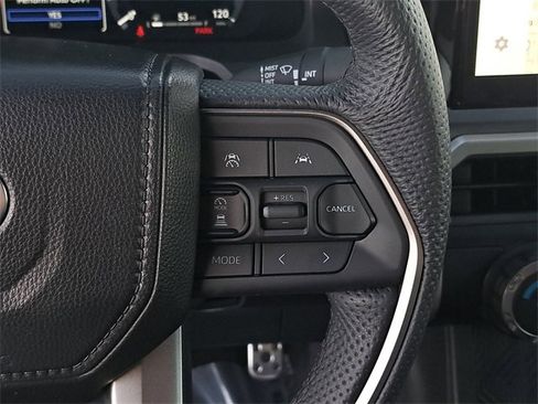 Used 2025 Toyota Tacoma TRD Sport image 24