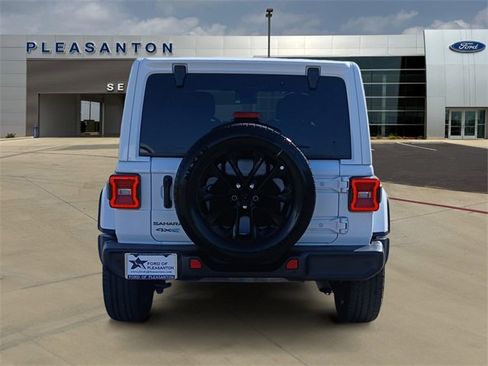 Used 2025 Jeep Wrangler Sahara 4xe w/ Safety Group image 4