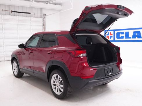 Used 2024 Chevrolet TrailBlazer LS w/ LS Convenience Package FWD image 31