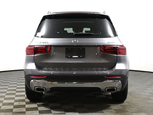 New 2026 Mercedes-Benz GLB 250 4MATIC image 6