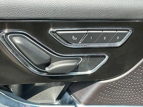 Used 2025 Lincoln Corsair FWD image 11