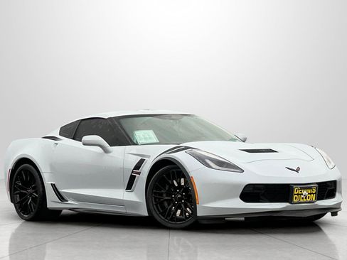 Used 2019 Chevrolet Corvette Grand Sport image 2