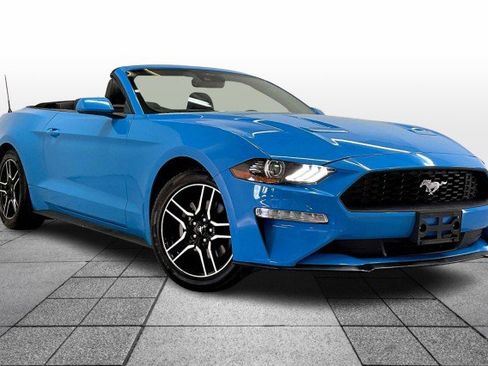 Used 2023 Ford Mustang Premium image 2