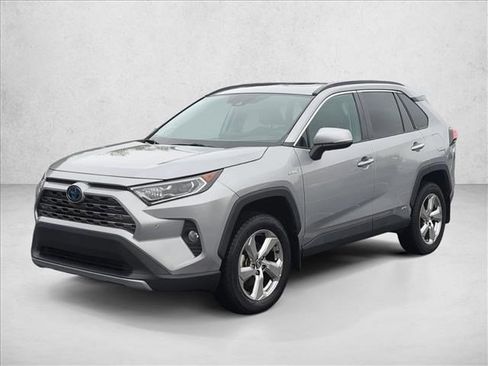 Used 2020 Toyota RAV4 Limited image 1