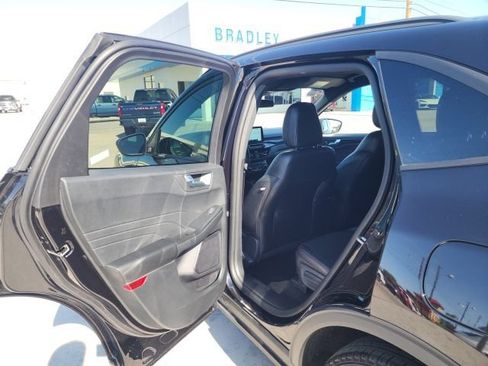 Used 2025 Ford Escape ST-Line AWD/4WD image 19