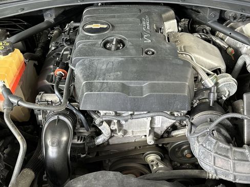 Used 2017 Chevrolet Camaro LT image 30