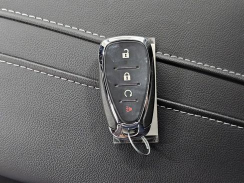 Used 2025 Chevrolet Blazer LT AWD/4WD image 33