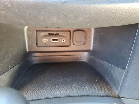 Used 2023 Chevrolet Equinox RS image 25