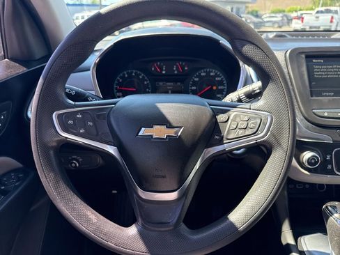Used 2019 Chevrolet Equinox LS image 8
