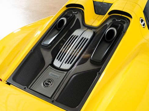 Used 2015 Porsche 918 Spyder AWD/4WD image 93